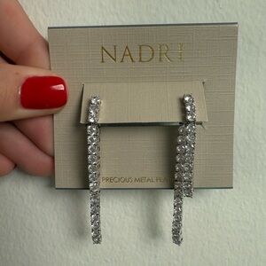 NEVER WORN - Nadri Silver Clear Crystal Linear Drop Earrings